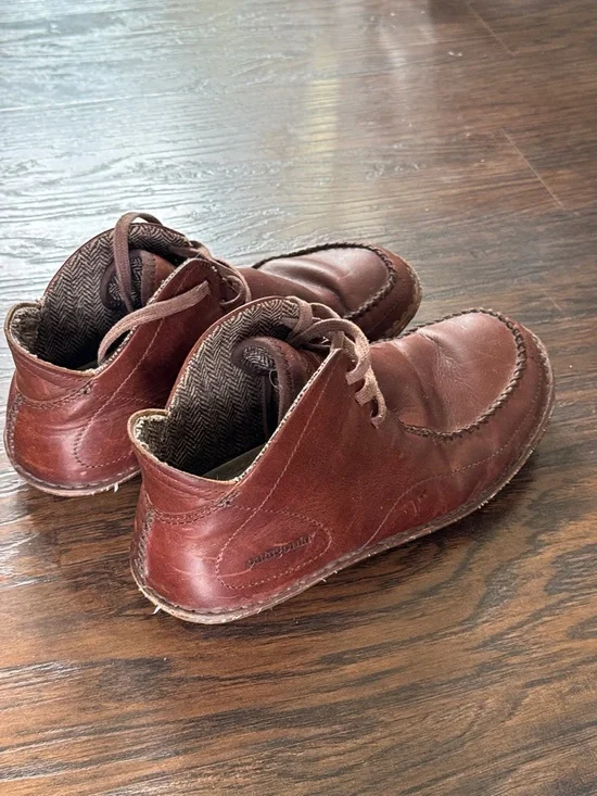 Patagonia Brown Leather Moc-Toe Chukka Boots - Picture 5 of 15